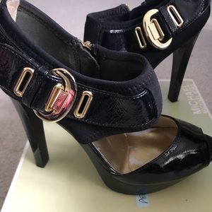 Reposh Michael Kors heels